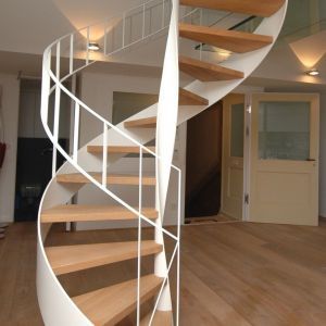 Treppe mit aufgeschnittener Spindel