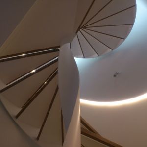 Wangentreppe mit Gländerwange